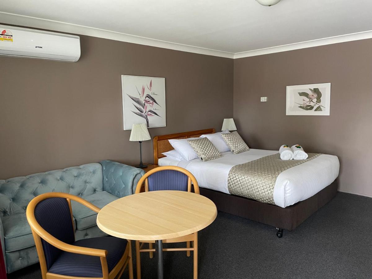 Highlands Motor Inn オベロン エクステリア 写真