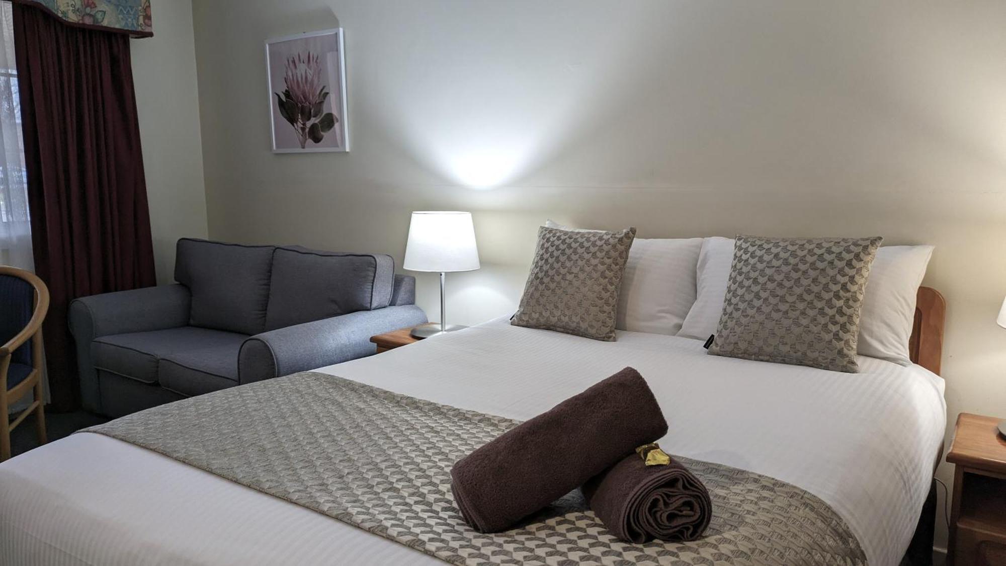 Highlands Motor Inn オベロン エクステリア 写真
