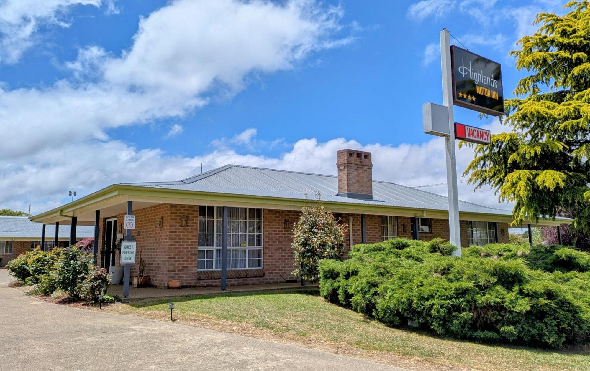 Highlands Motor Inn オベロン エクステリア 写真