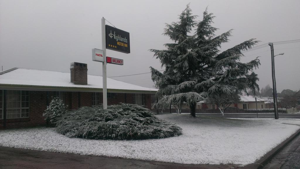 Highlands Motor Inn オベロン エクステリア 写真